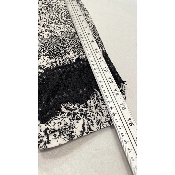 Pinkyotto Size S Black White Floral Damask Shift Dress Lace Trim Kimono Sleeve - Picture 8 of 8